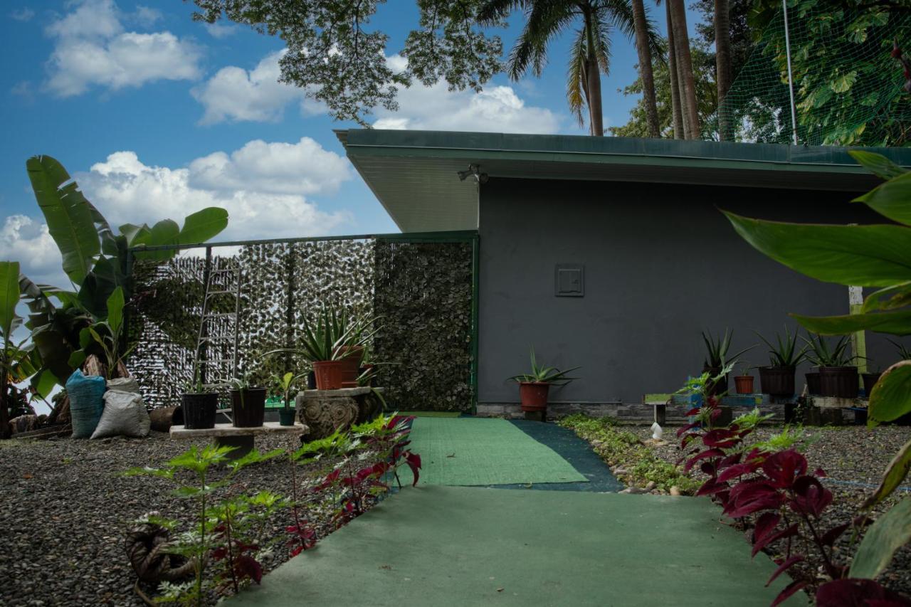 Casa Federico Hotell Quepos Eksteriør bilde